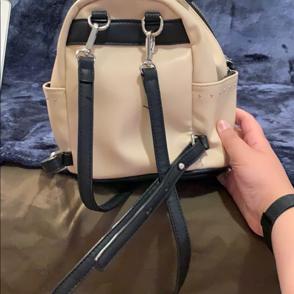 Small backpack - Picture 4 of 4